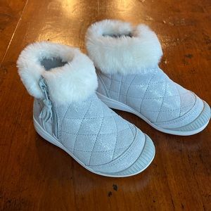 New - Stride Rite silver and fur ankle boots